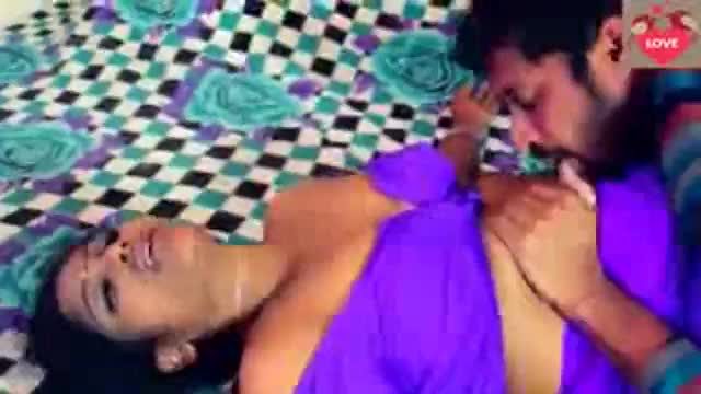 Kamasutra with desi aunty sex video,(hd) non : Hindi Sex Tube